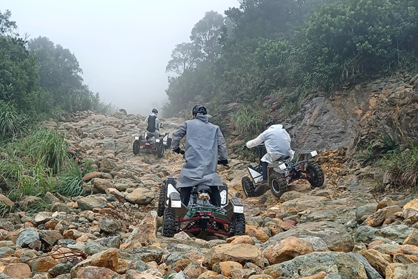 Funin's electric scooter mountain road test